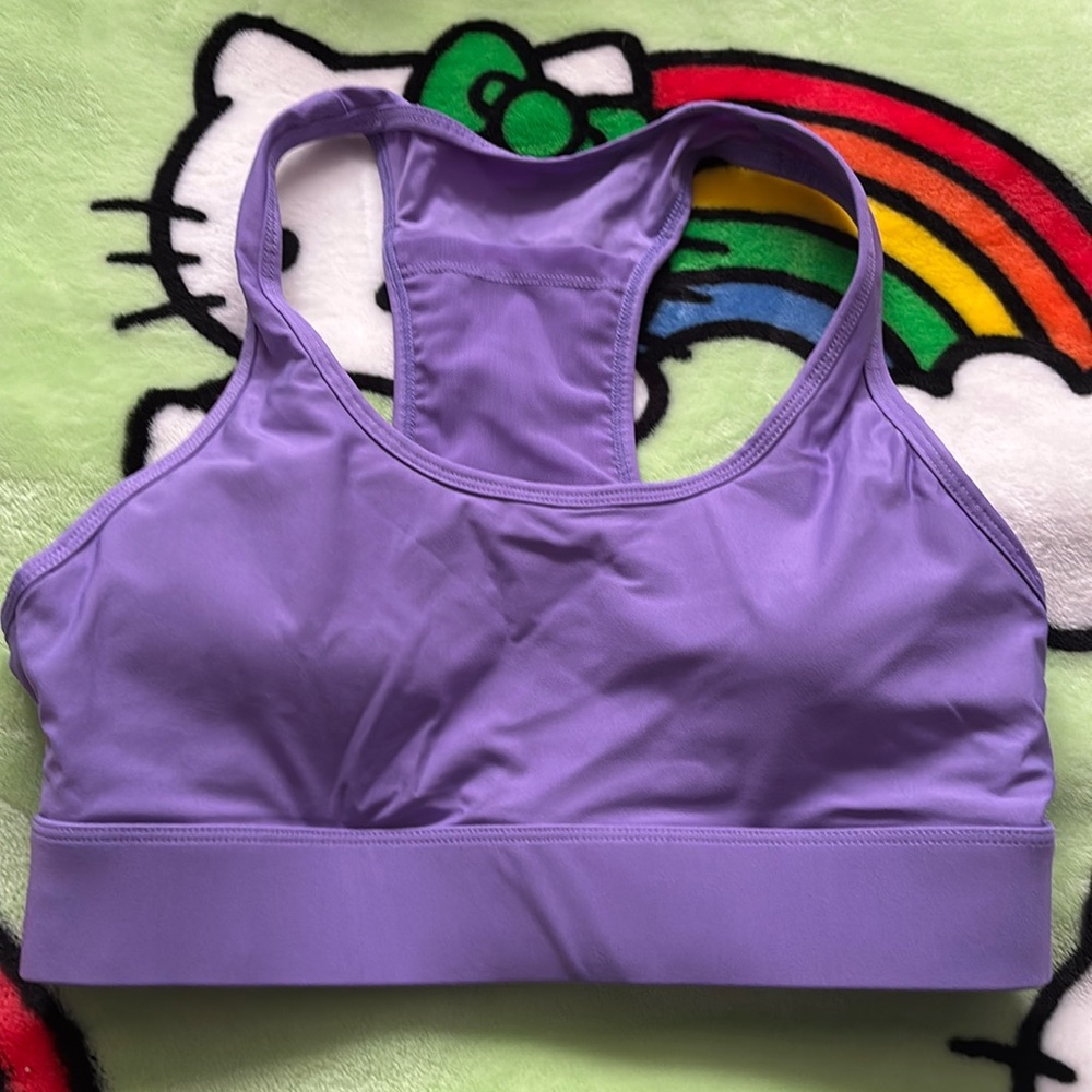 New without tag lavender Fabletics sports bra size medium